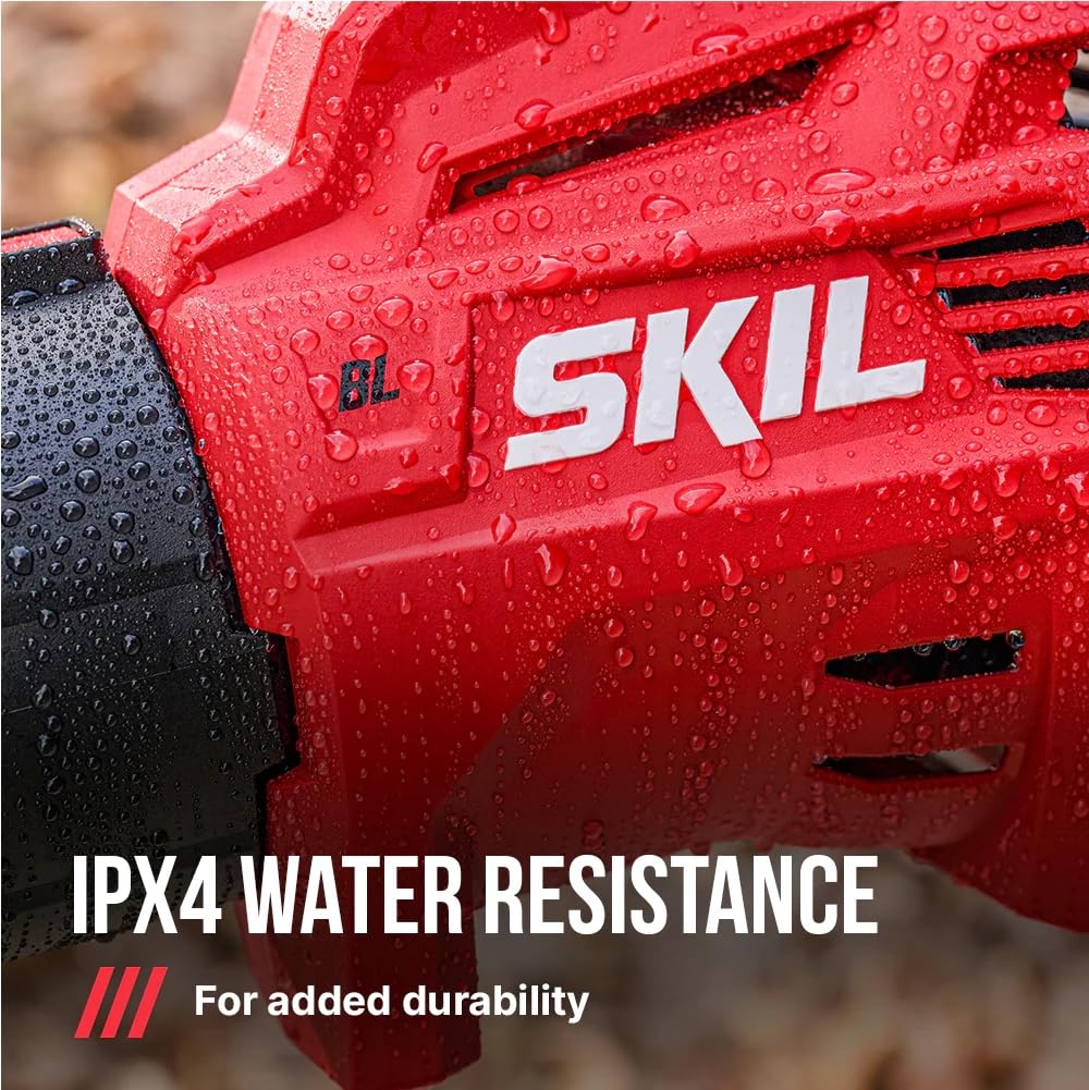 Skil PWR CORE 40 cruise lever and power boost for heavy debris clearing.