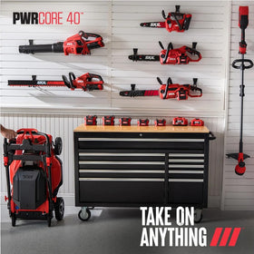 Skil PWR CORE 40 quick-release tube enables compact storage.