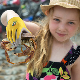 SLARMOR kids arm sleeves included; extra protection during gardening and playtime.