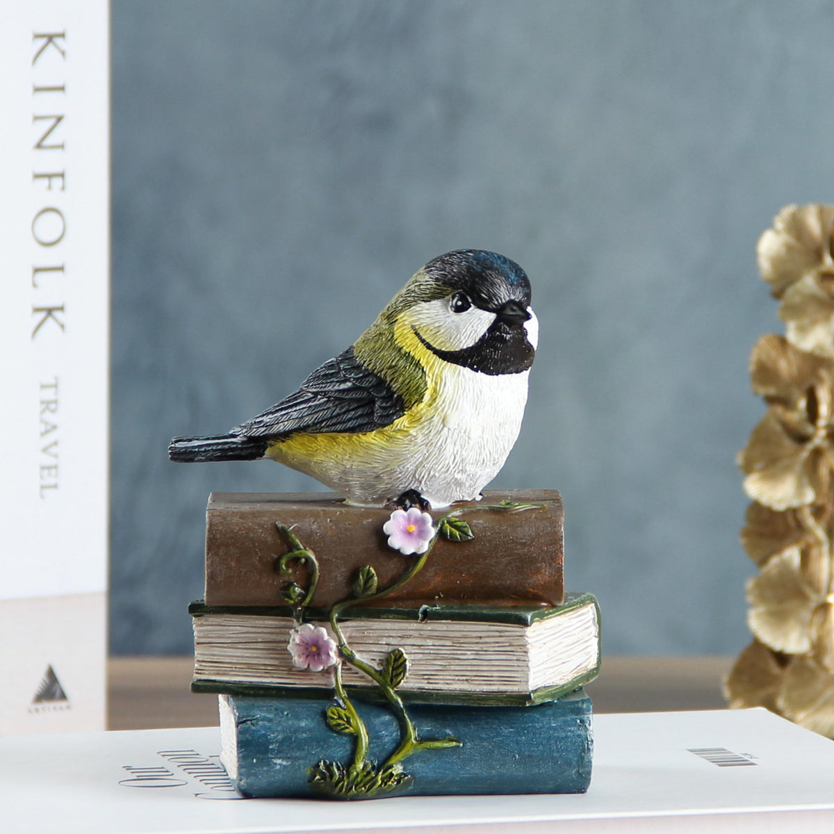 Smadeer gift-ready bird statue for home decor and thoughtful presents.