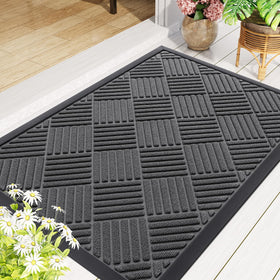 Smiry high-traffic entrance mat keeps floors dry and clean.