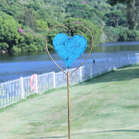 SMQLJXC gift-ready heart decor for gardeners makes a thoughtful present.