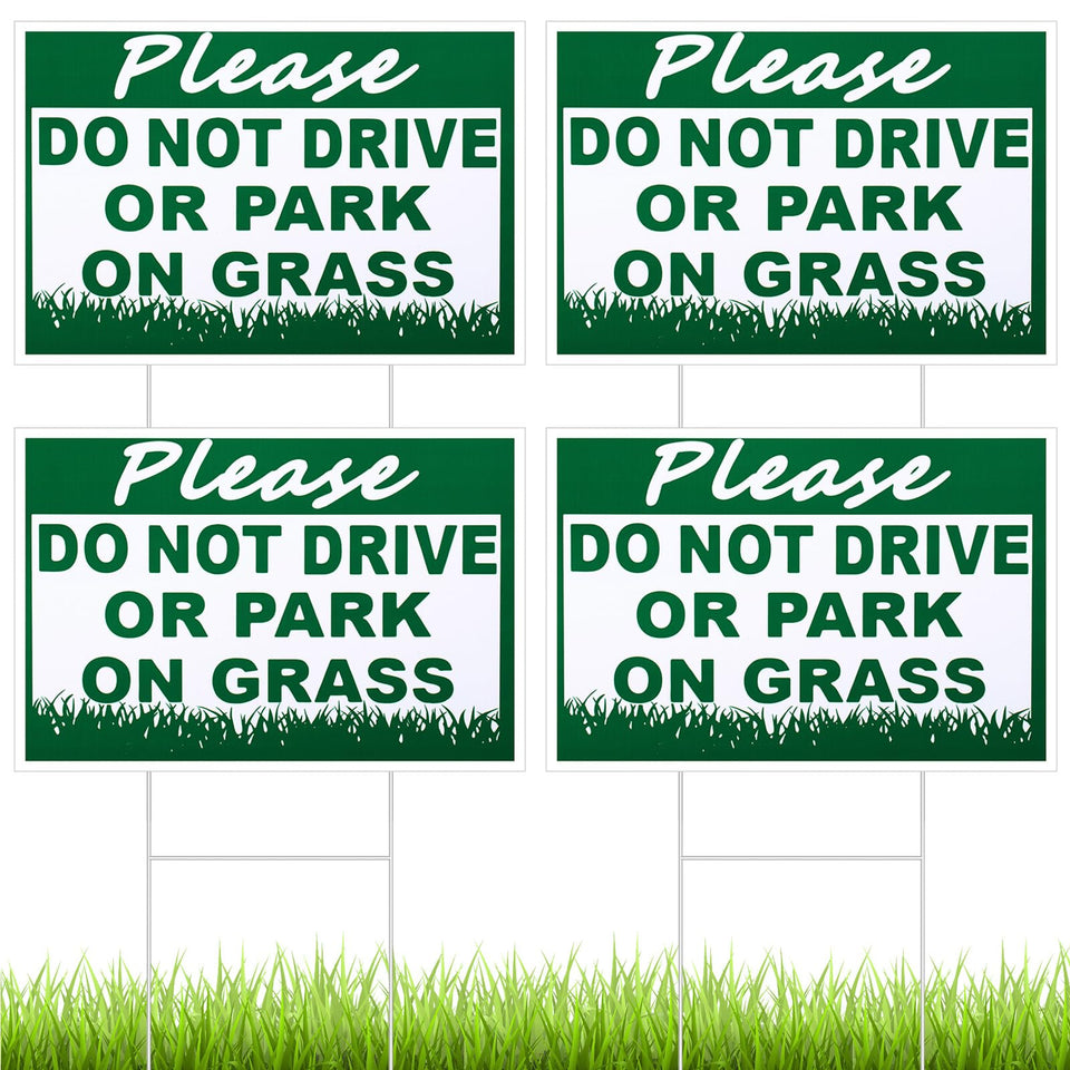 Soaoo no-parking sign on a lawn, clearly protects grass from unintended parking.