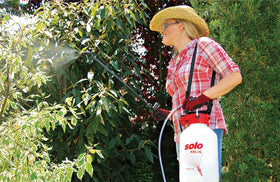 Solo 430-2G strap carry-handle supports comfortable, portable use.