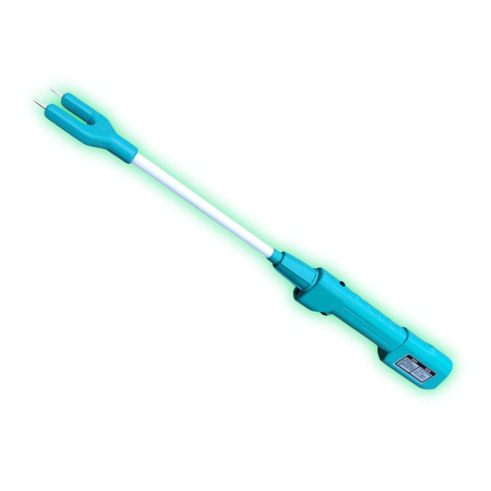 Spark Future waterproof cattle prod with LED light enables precise night handling.