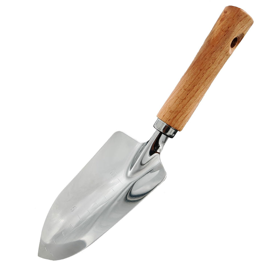 SPDTECH garden shovel digging soil in a small bed