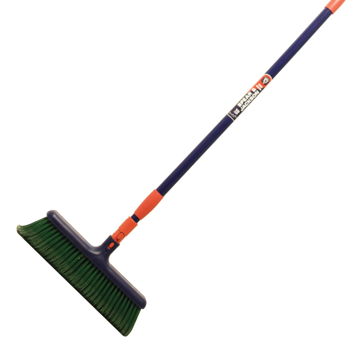 Spear & Jackson 4865RB telescopic handle extends for comfy reach