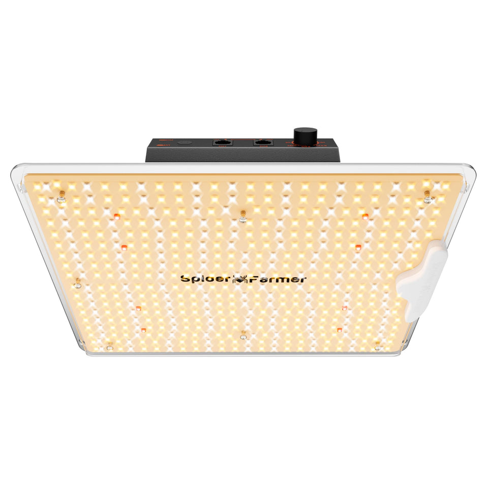 Spider Farmer SF1000D dimmable full-spectrum LED for efficient indoor veg growth.