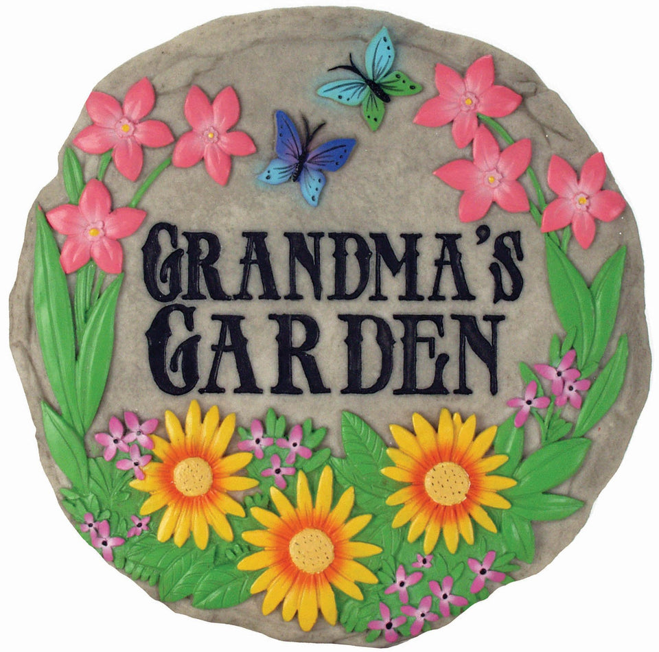 Spoontiques Grandma’s Garden stepping stone, front view, boosts welcoming garden appeal.