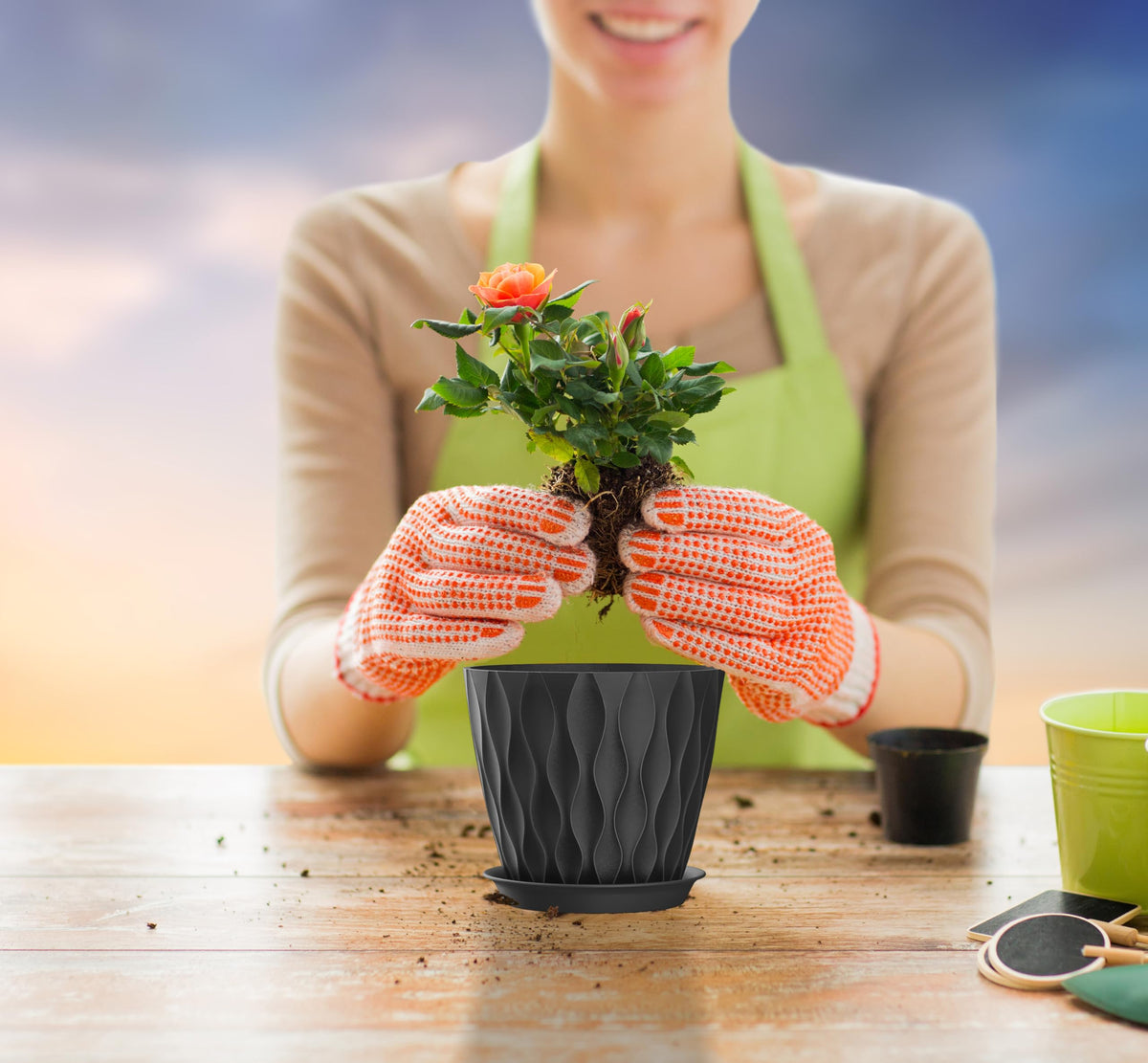 SQKH durable polypropylene planter demonstrates sturdy, sun-resistant construction for long-lasting indoor use