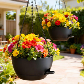 SQKH durable recyclable plastic hanging basket suited for a range of plants.