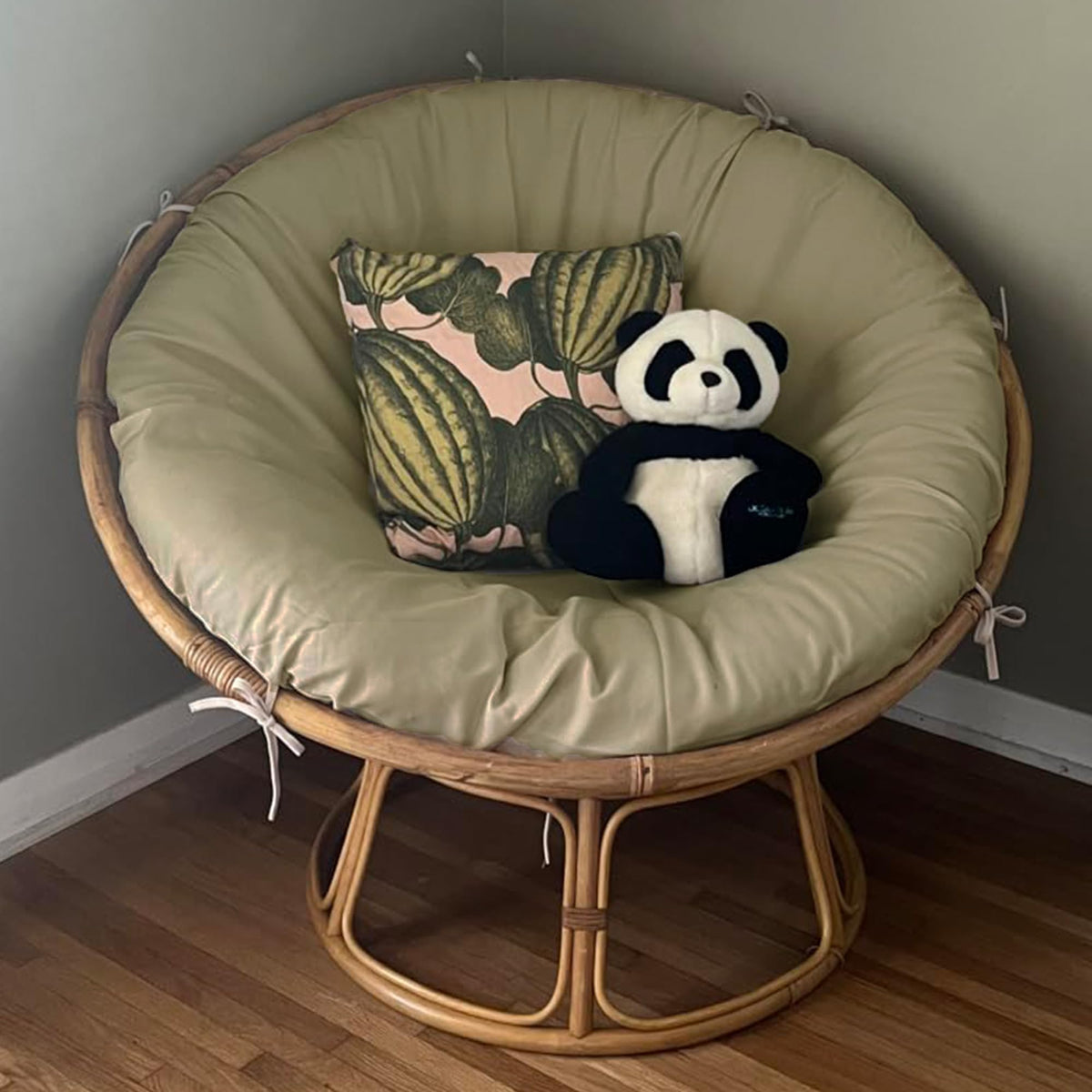 Sqodok Papasan cushion cover machine washable design simplifies cleaning after outdoor use.