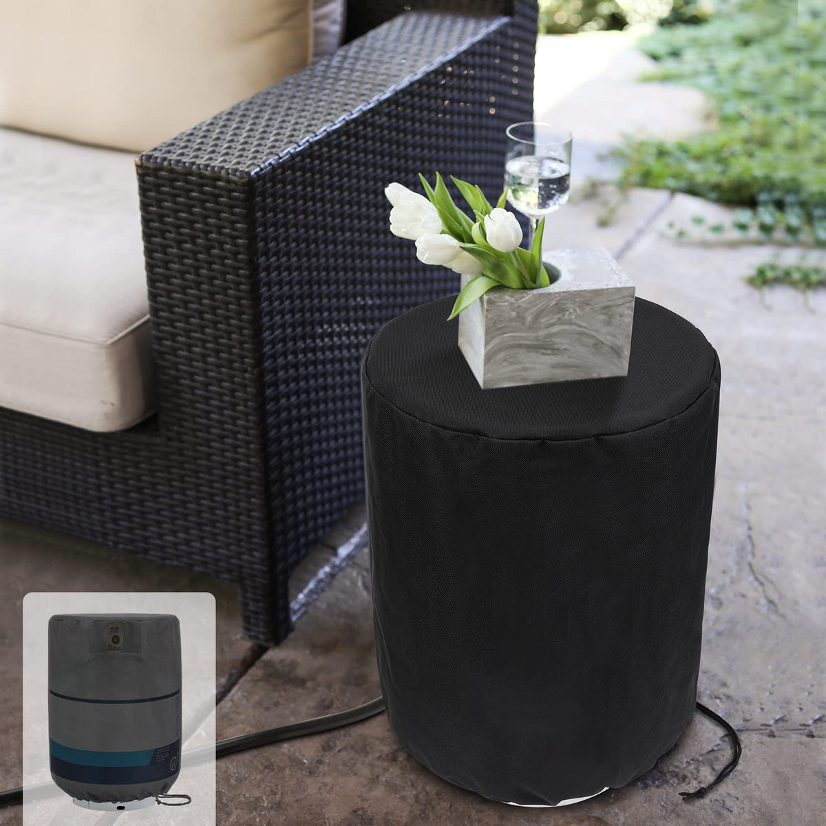 Stanbroil waterproof cover cleans easily with a hose after use.