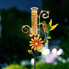 Stargarden dual-scale glass tube provides easy rainfall measurements at a glance.