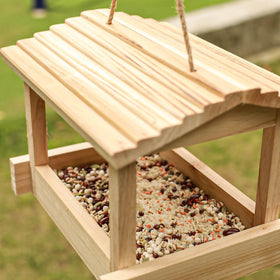 STARSWR wooden feeder features easy-clean design for quick maintenance.