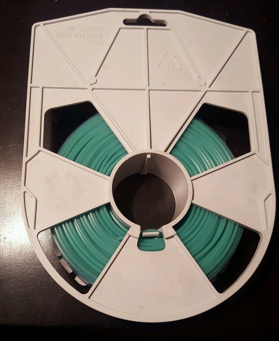 Stihl original mowing line detail highlights round profile.