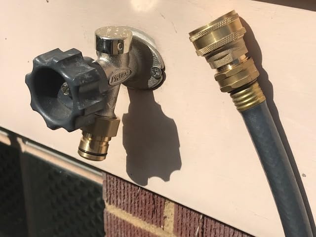 STYDDI lead-free brass quick-connect ensures a leak-resistant seal.