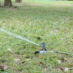 STYDDI brass connectors enable expandable watering for larger areas.