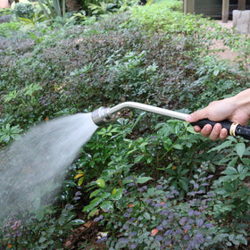 STYDDI soft rain wand aluminum construction balances durability and lightness.