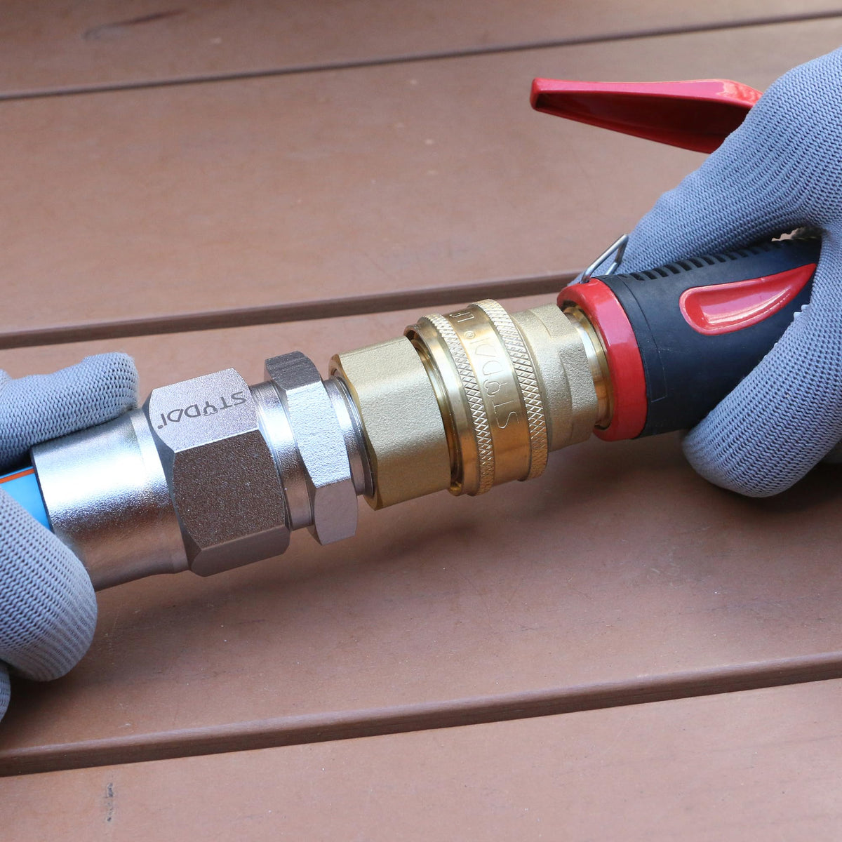 STYDDI easy twist and pull attachment saves setup time.