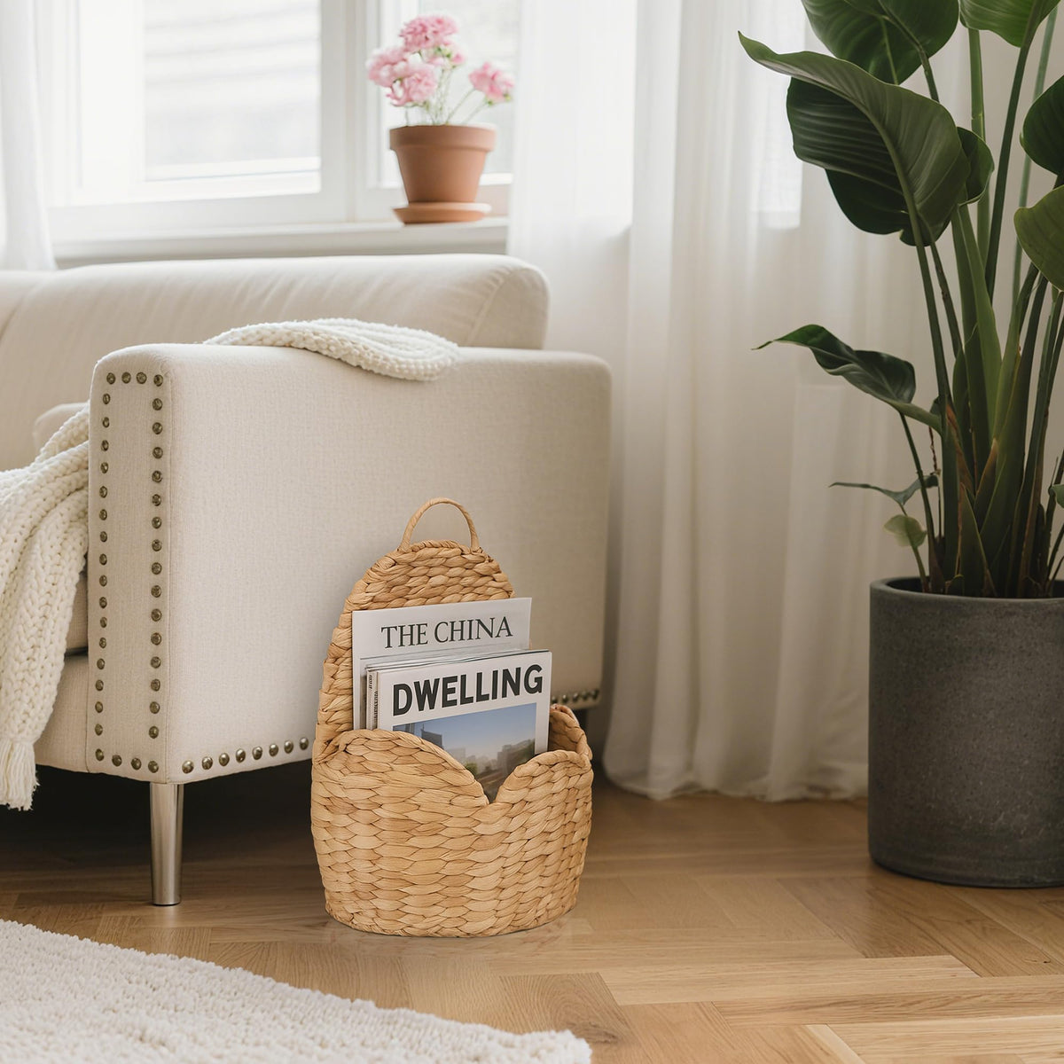 Stylave multi use storage basket suitable for magazines or fruits