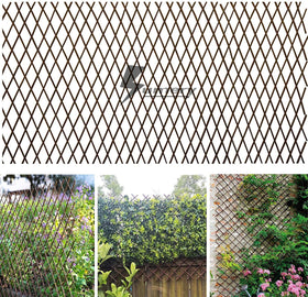 Sumery Nature willow fence closed: compact privacy with natural texture.