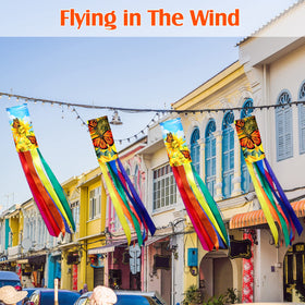 Sumind weather-resistant windsock resists sun and rain.