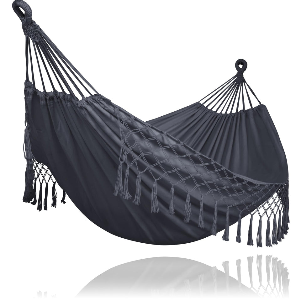 Suncreat extra large double hammock outdoors setup for two.