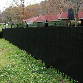 Sunnyglade pool patio privacy screen creates a private outdoor space.