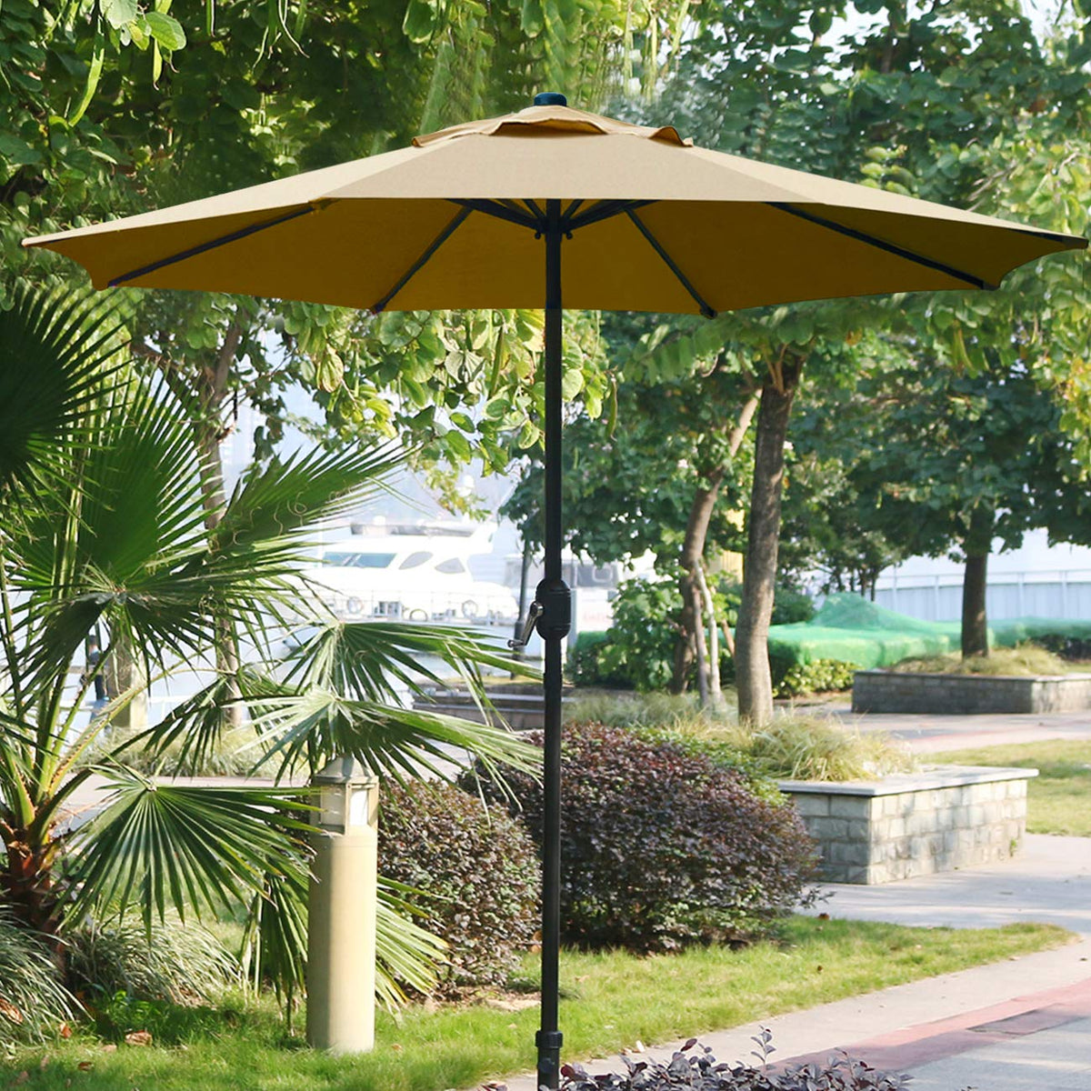 Sunnyglade wind vent closeup demonstrates stability in breezes