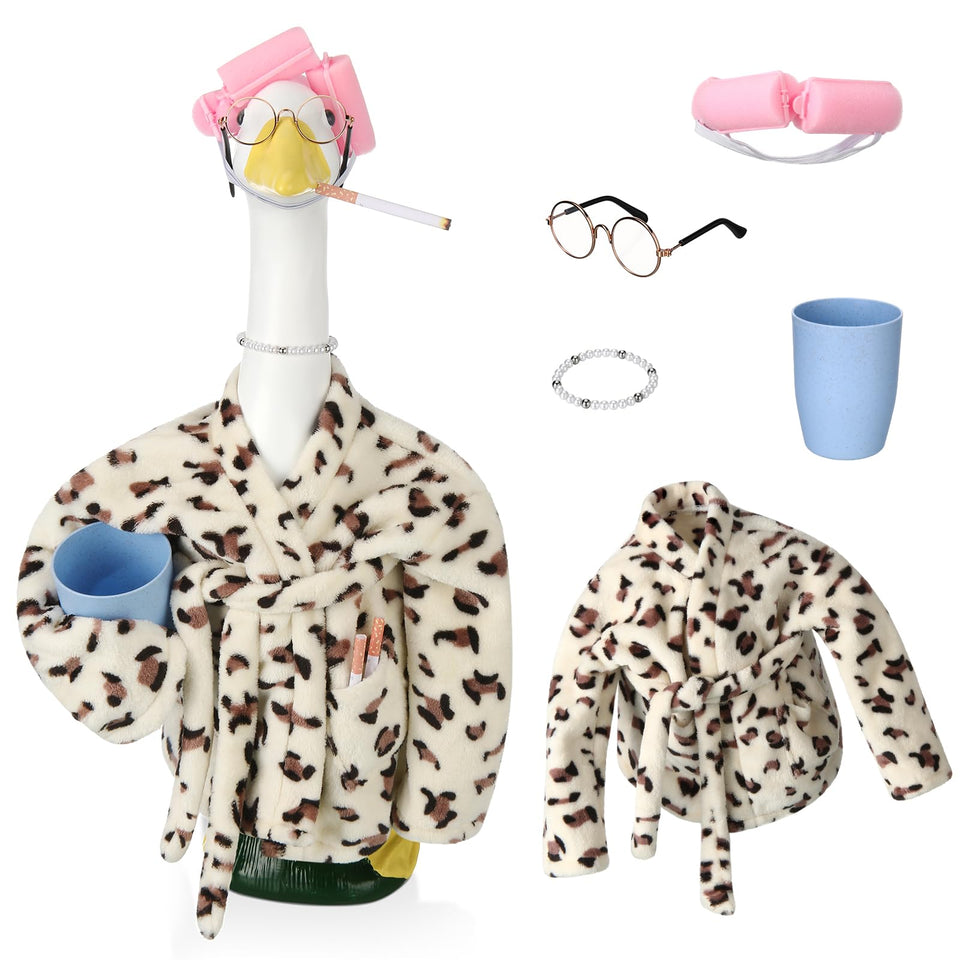 Sunnymove porch goose bathrobe set on a 23-inch statue adds cozy outdoor charm