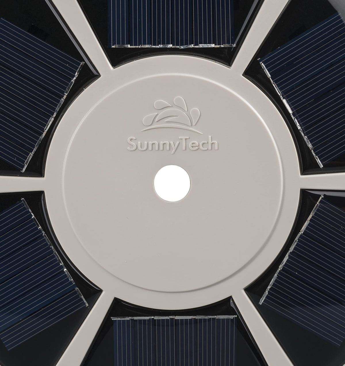 Self-charging solar power stores energy for night showtime