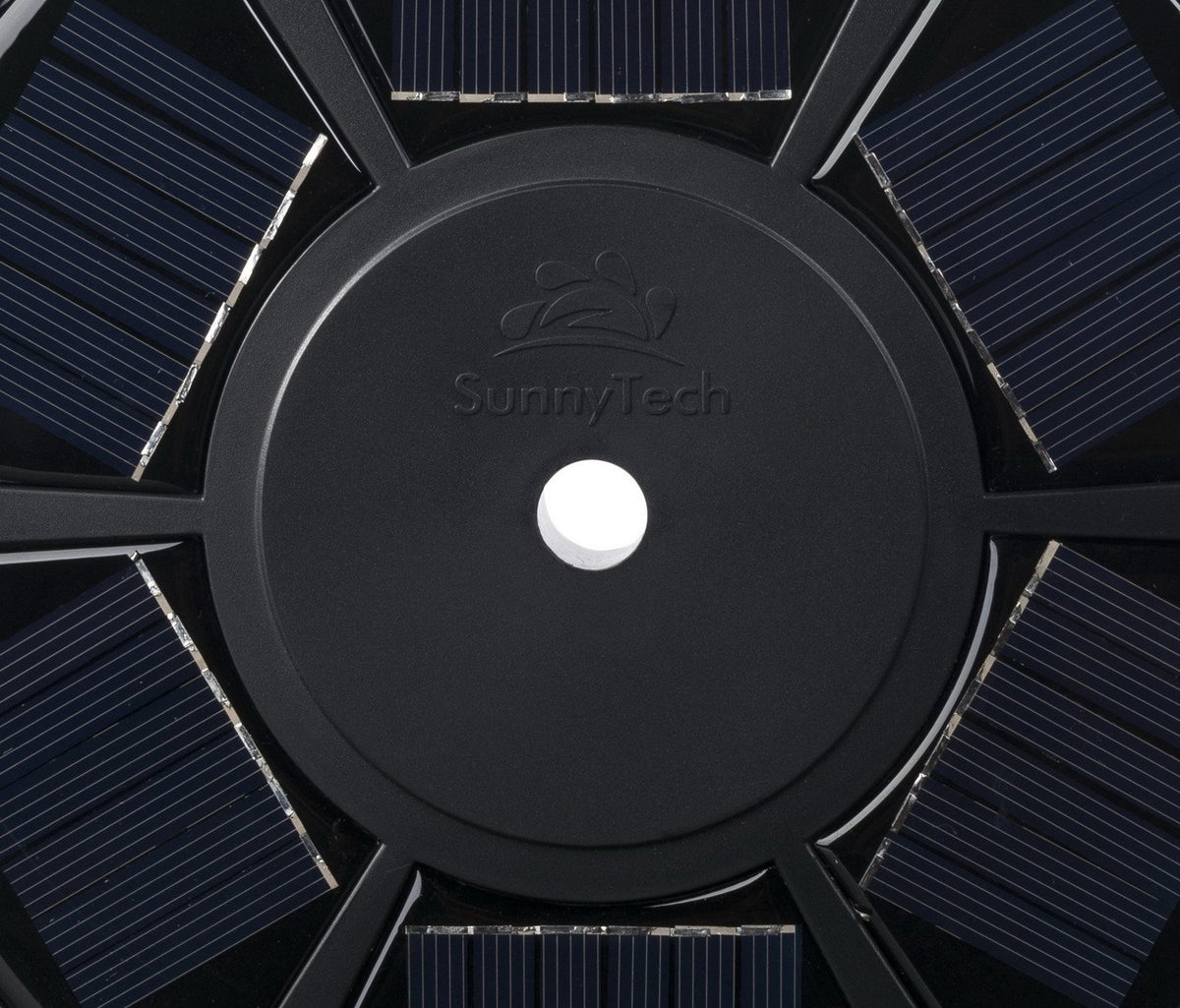 Sunnytech solar flag light with auto sensor for effortless night lighting.
