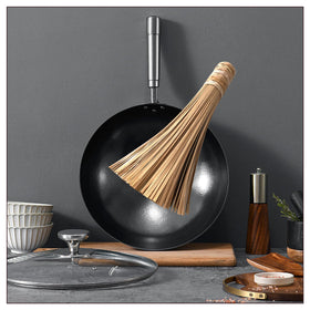 SUNRISE bamboo-wok-brush-home-use handy for everyday cooking.