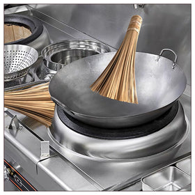 SUNRISE bamboo-wok-brush-restaurant-use suited for professional kitchens.