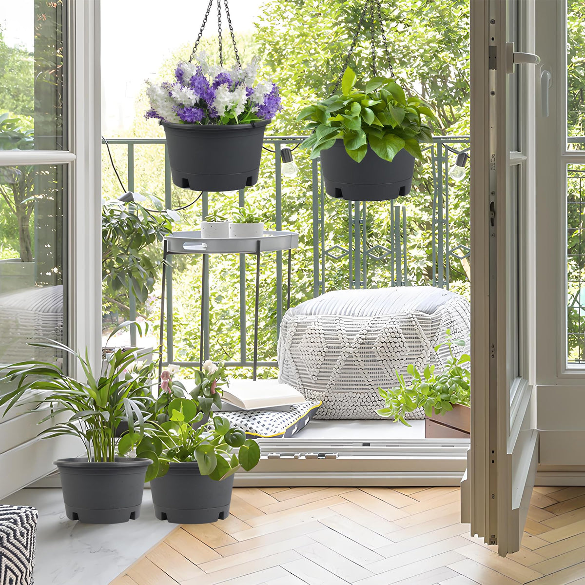 Outdoor-ready Svxtoby planter built from weather-resistant plastic.