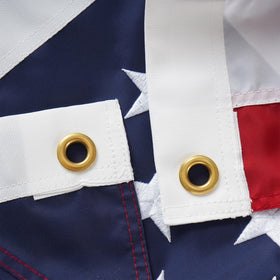 Reinforced fly edge on the SYII flag reduces wear in high-wind conditions.