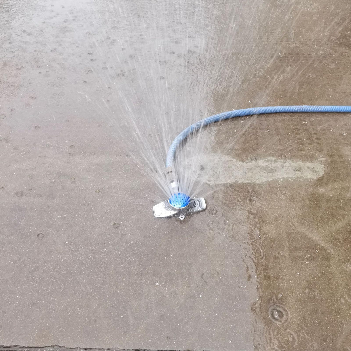 SYOOY garden irrigation sprinkler enabling efficient watering with gentle flow