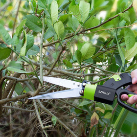 SZHLUX 4-1/2-inch blades reach tips for thorough pruning.