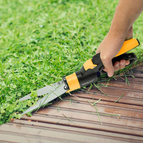 SZHLUX 4-1/2 inch blades reach tips for tight trimming.