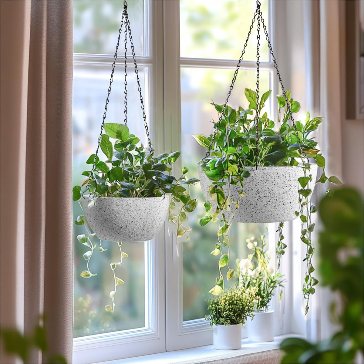 T4U speckled white design adds modern touch to plant decor.