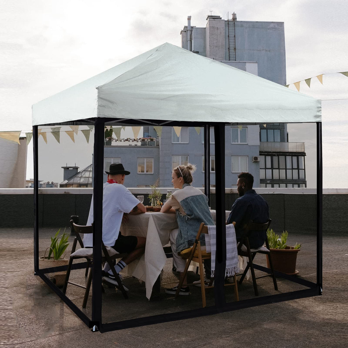Tappio mosquito net with zipper entry provides easy gazebo access