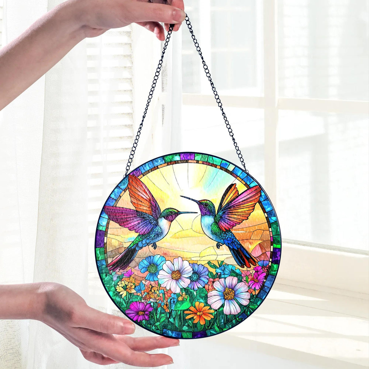 Tatkuink Hummingbird Suncatcher adds garden decor with sunlight brightness.
