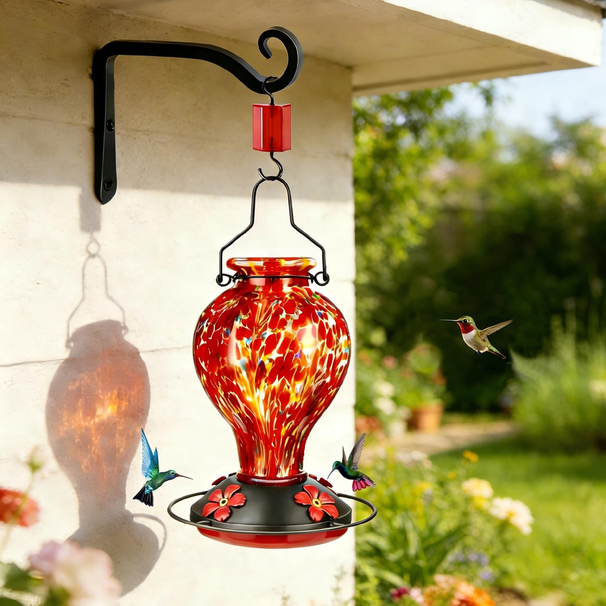 Tegarbed garden-ready feeder doubles as charming outdoor decor.