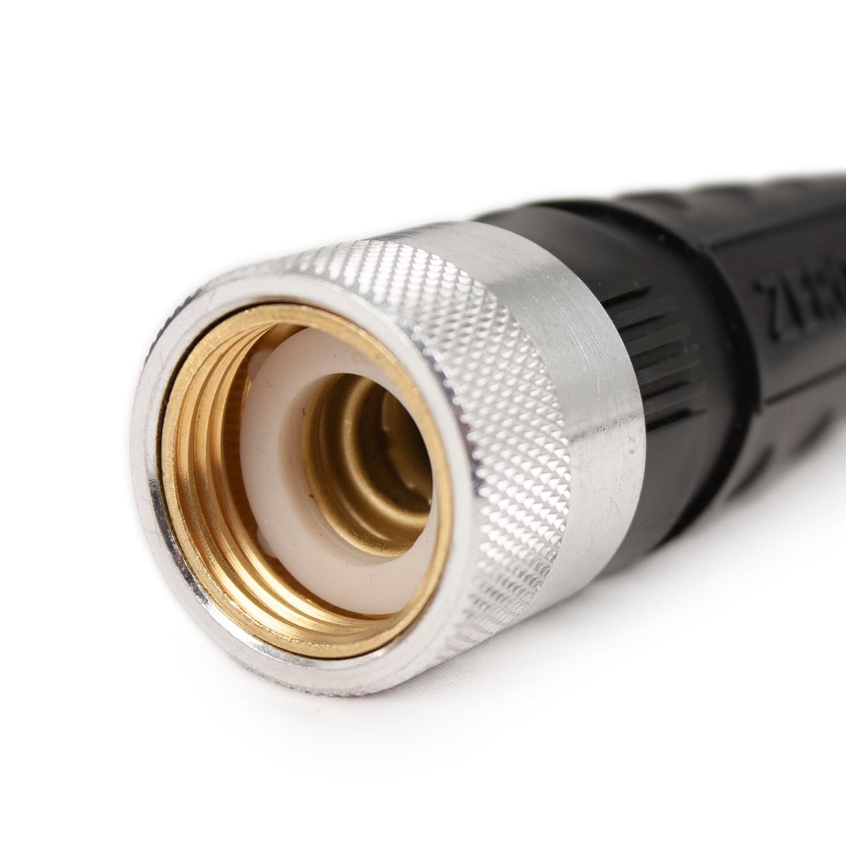 Teknor Apex Zero-G 4001-50 hose kink-free construction maintains steady water flow