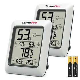TempPro TP50 front display shows temperature and humidity levels at a glance.