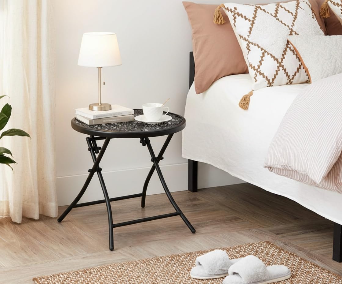TeoKJ multi-functional table suitable for porch, balcony, or picnic.