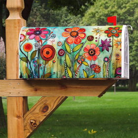 Perfect for garden or yard decor, enhancing curbside display