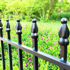 Thealyn rustproof fence emphasizes longevity under sun and rain.