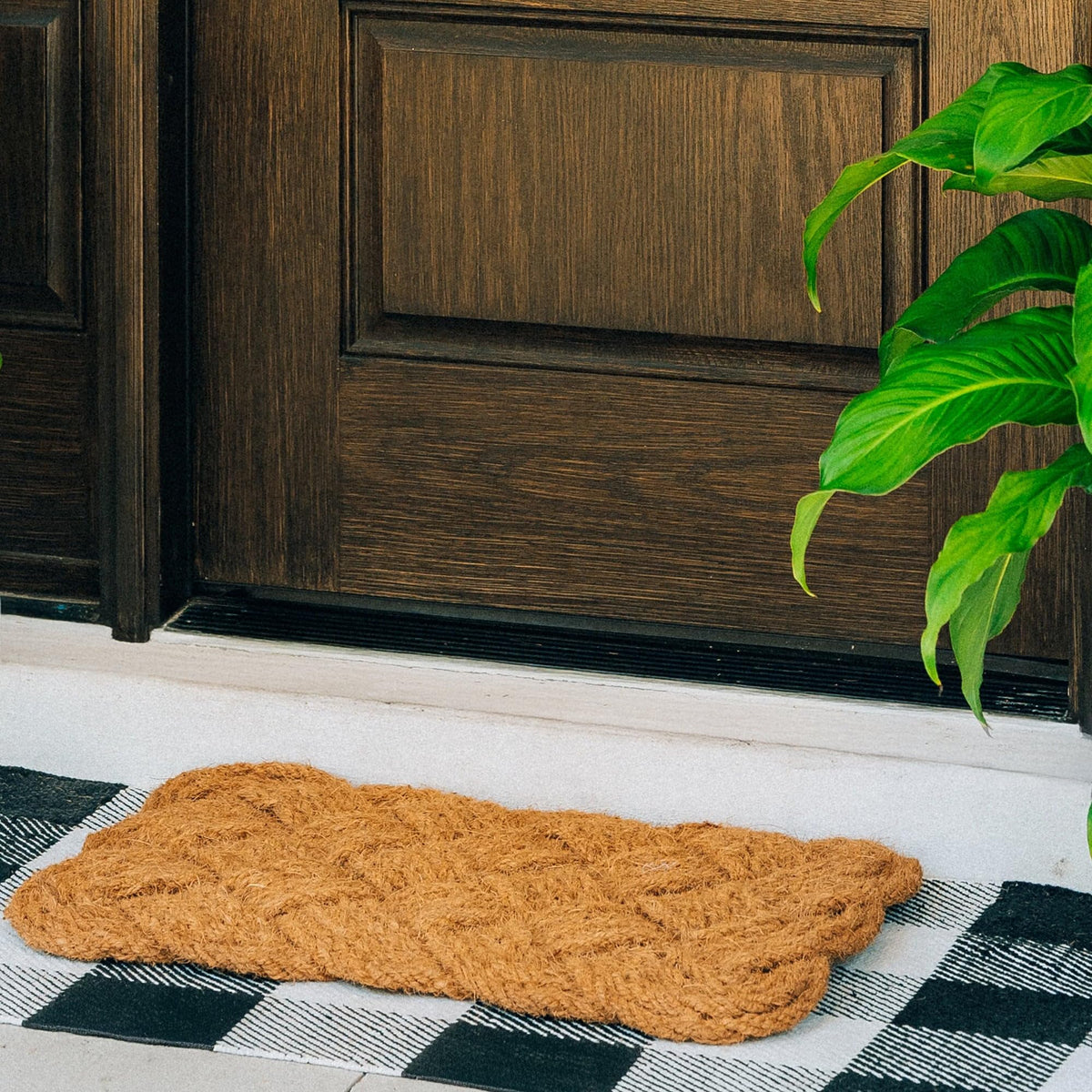 THEODORE MAGNUS natural coir close-up shows durable fibers that resist wear and tear.